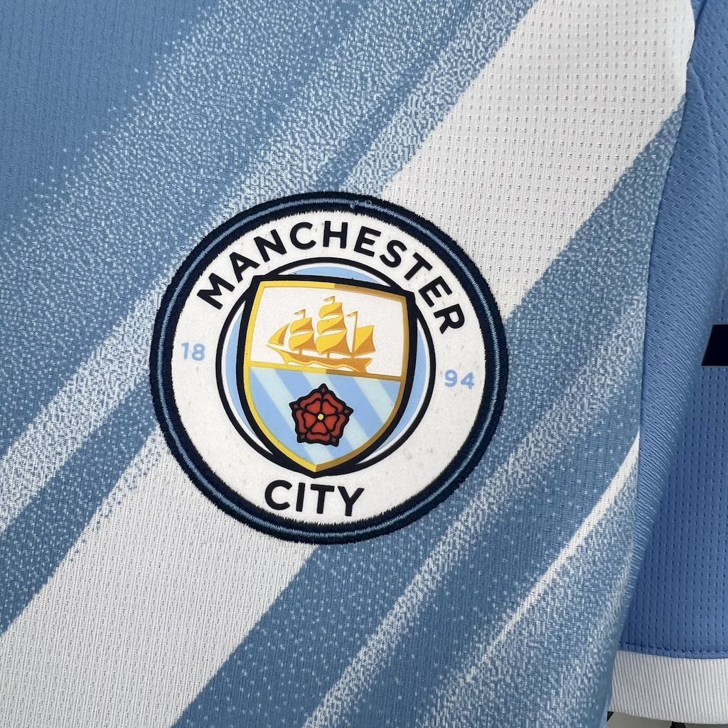 25-26 Manchester City Home - MAXIGOLDEN