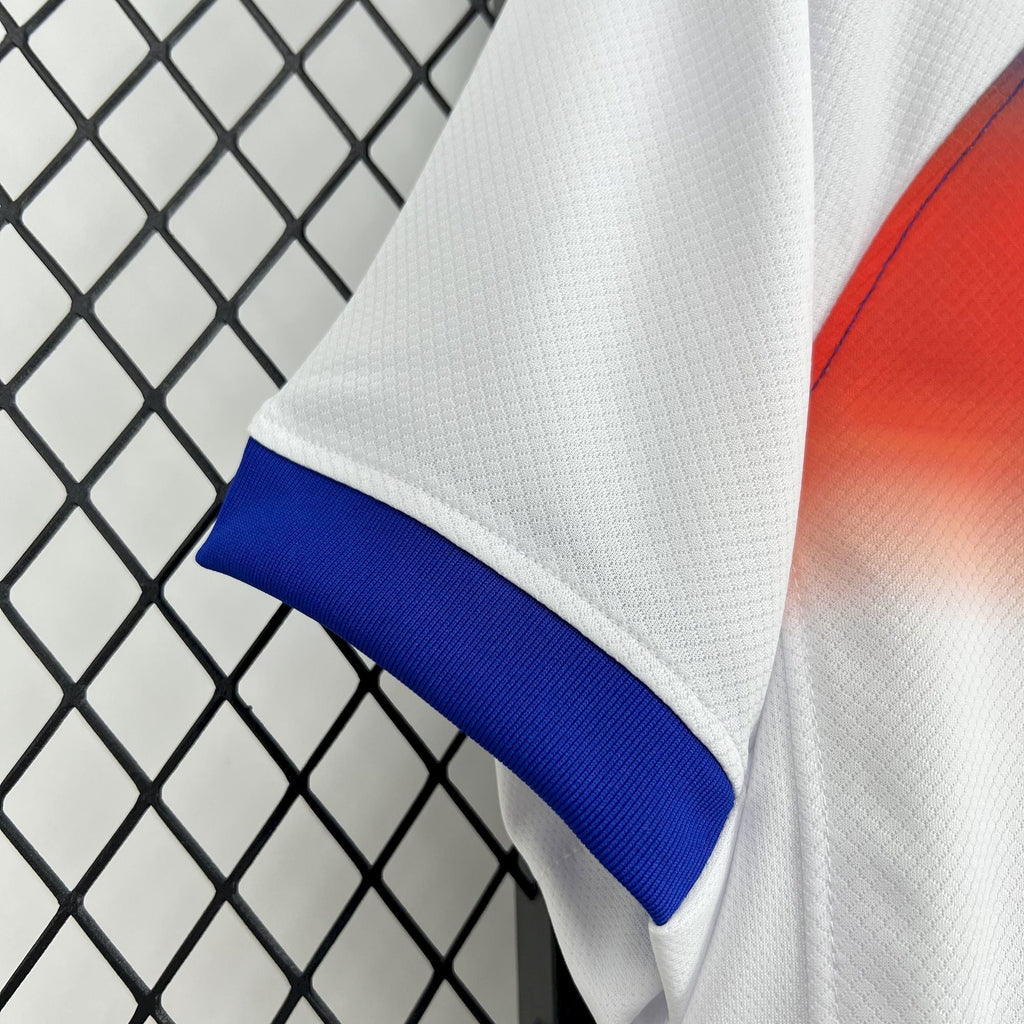 25-26 England Home - MAXIGOLDEN