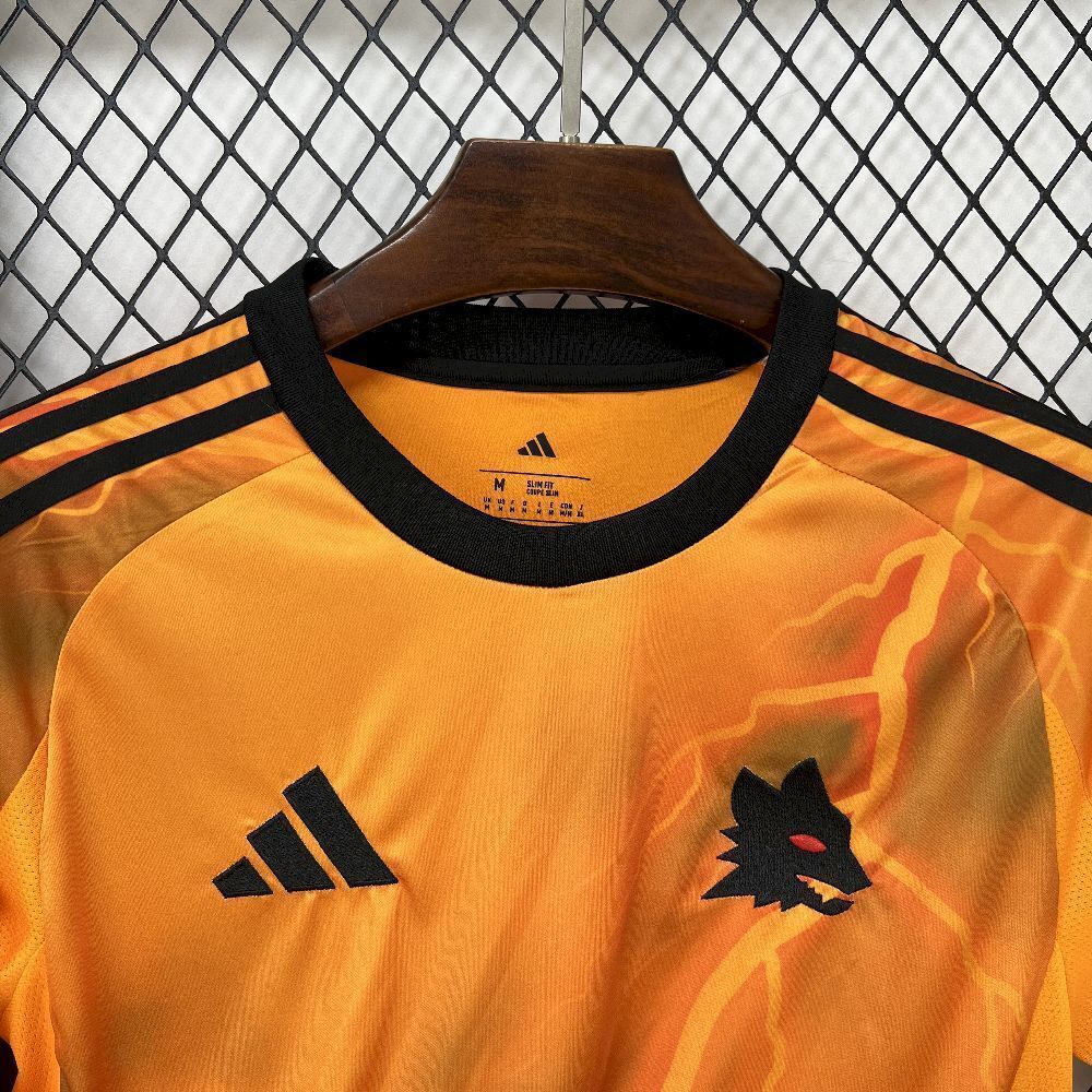 25-26 AS Roma Away - MAXIGOLDEN