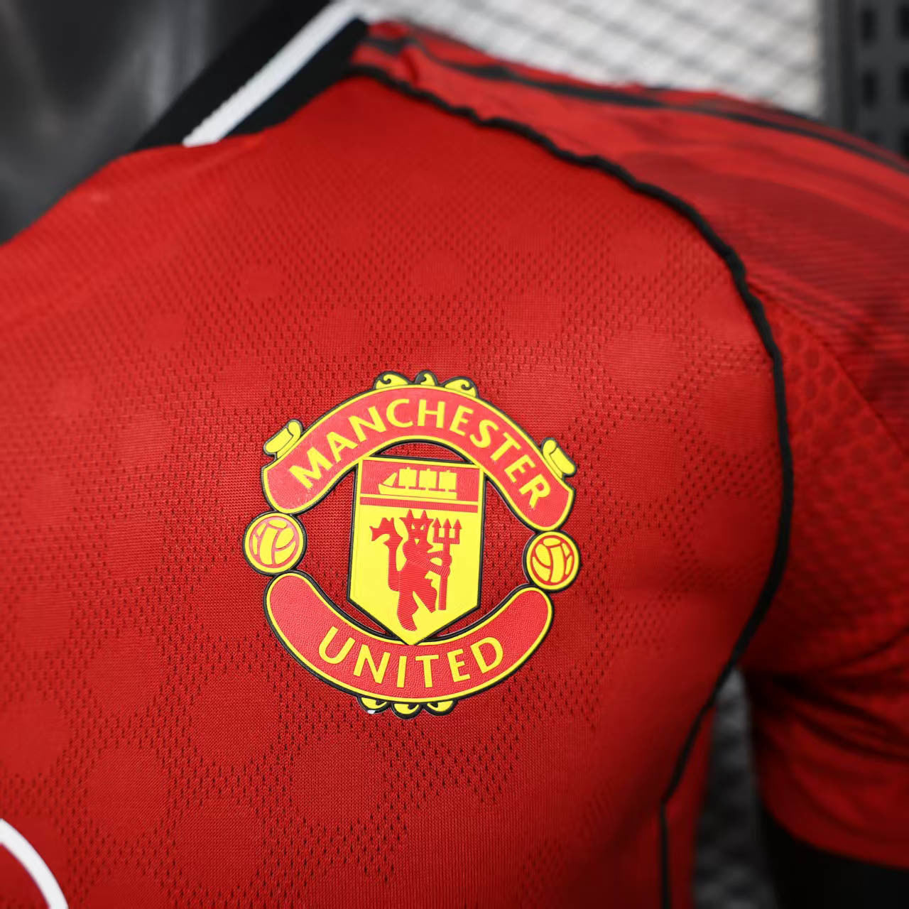 25-26 Player Manchester United Home - MAXIGOLDEN