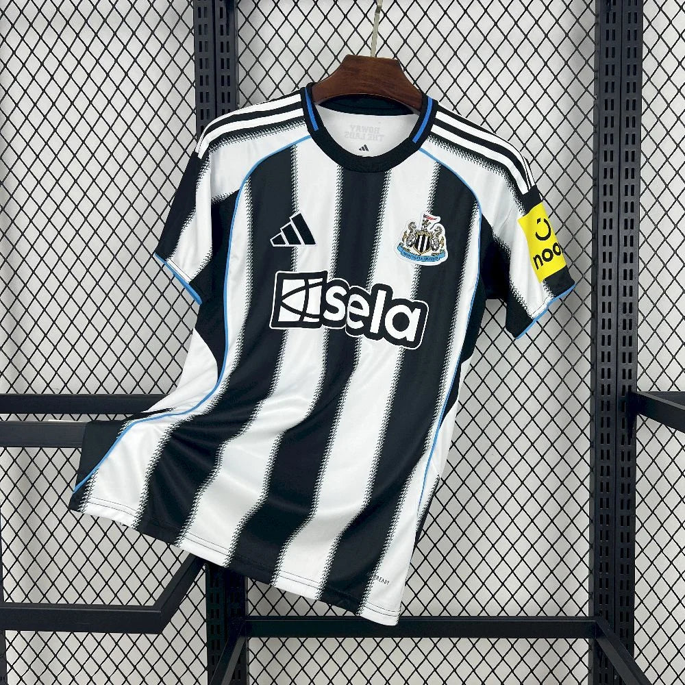 25-26 Newcastle United Home - MAXIGOLDEN