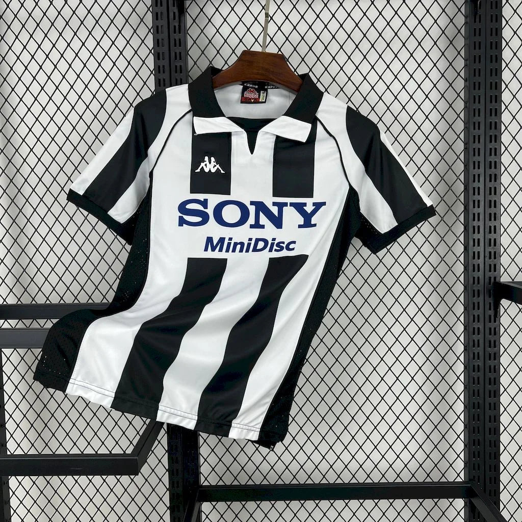 97-99 Juventus Home Retro