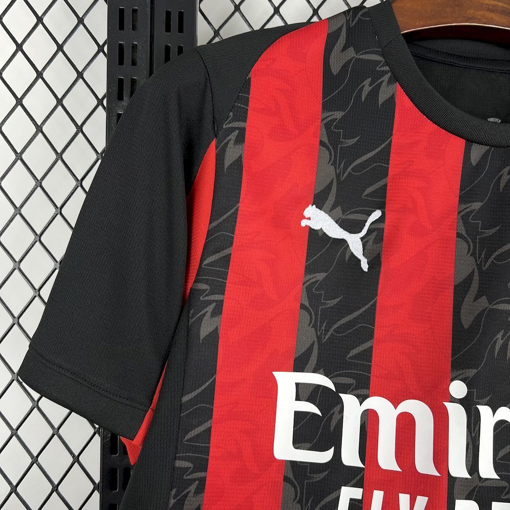 25-26 AC Milan Home - MAXIGOLDEN