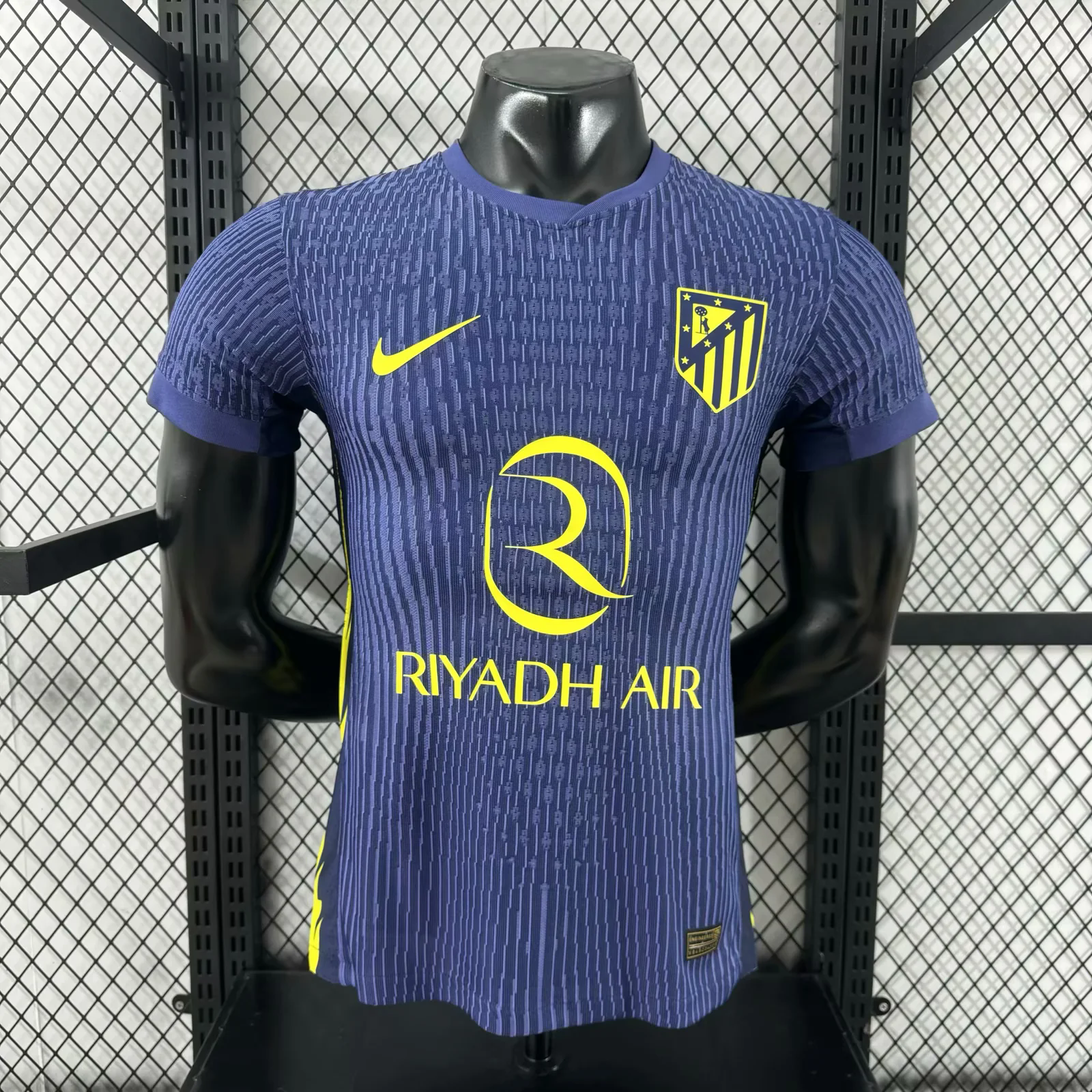 25-26 Player Atletico Madrid away - MAXIGOLDEN