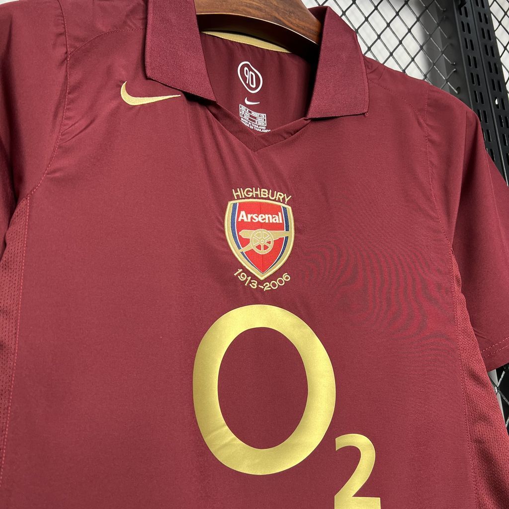 05-06 Arsenal Home Retro - MAXIGOLDEN