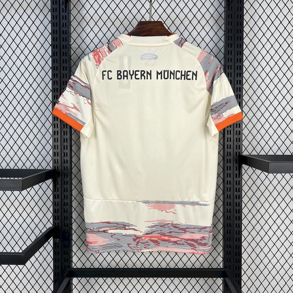 25-26 Bayern Munich Away - MAXIGOLDEN