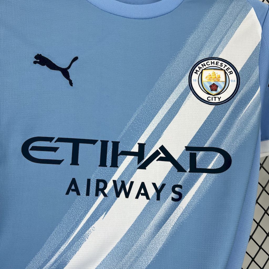 25-26 Manchester City Home - MAXIGOLDEN