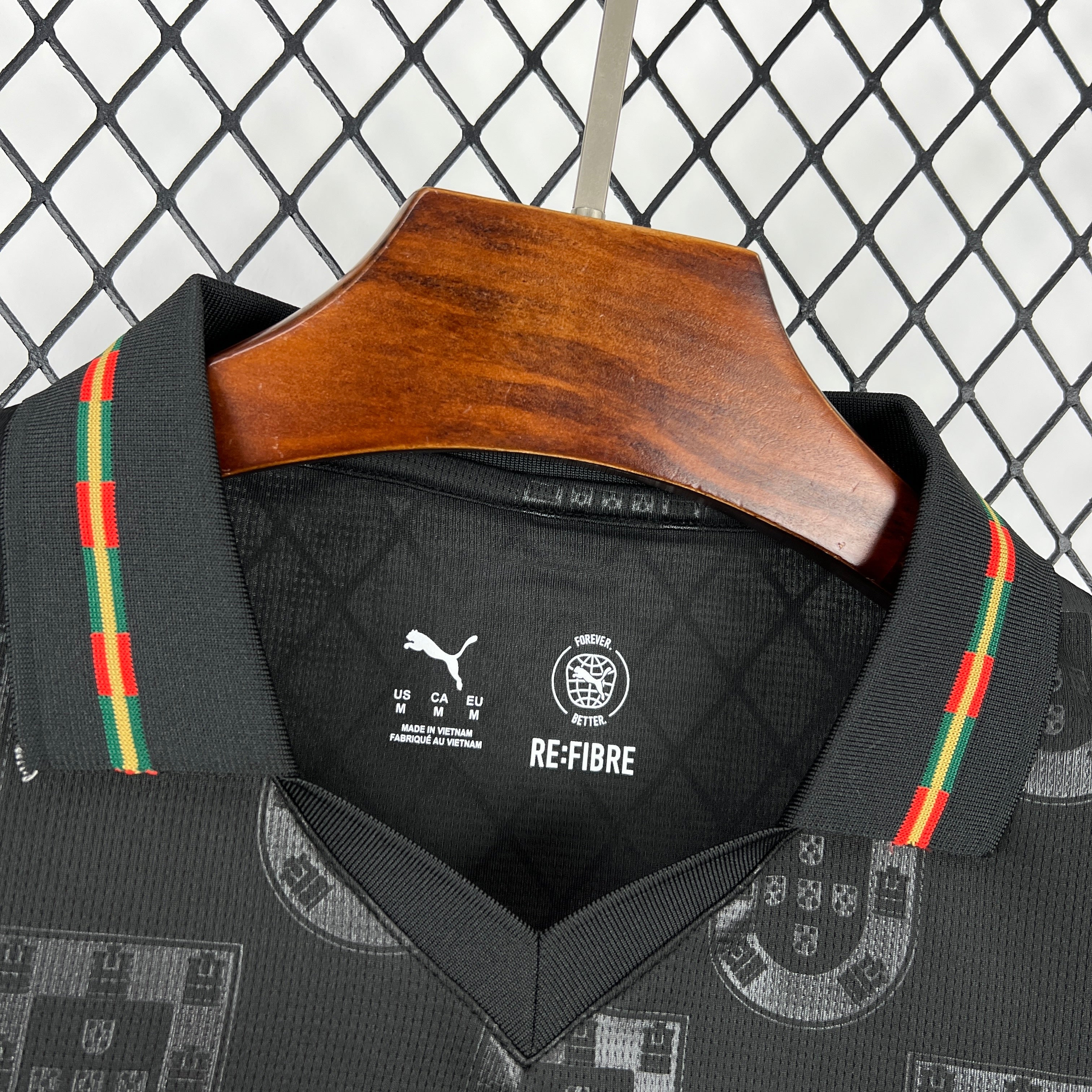 25-26 Portugal Special Edition Eusébio - MAXIGOLDEN