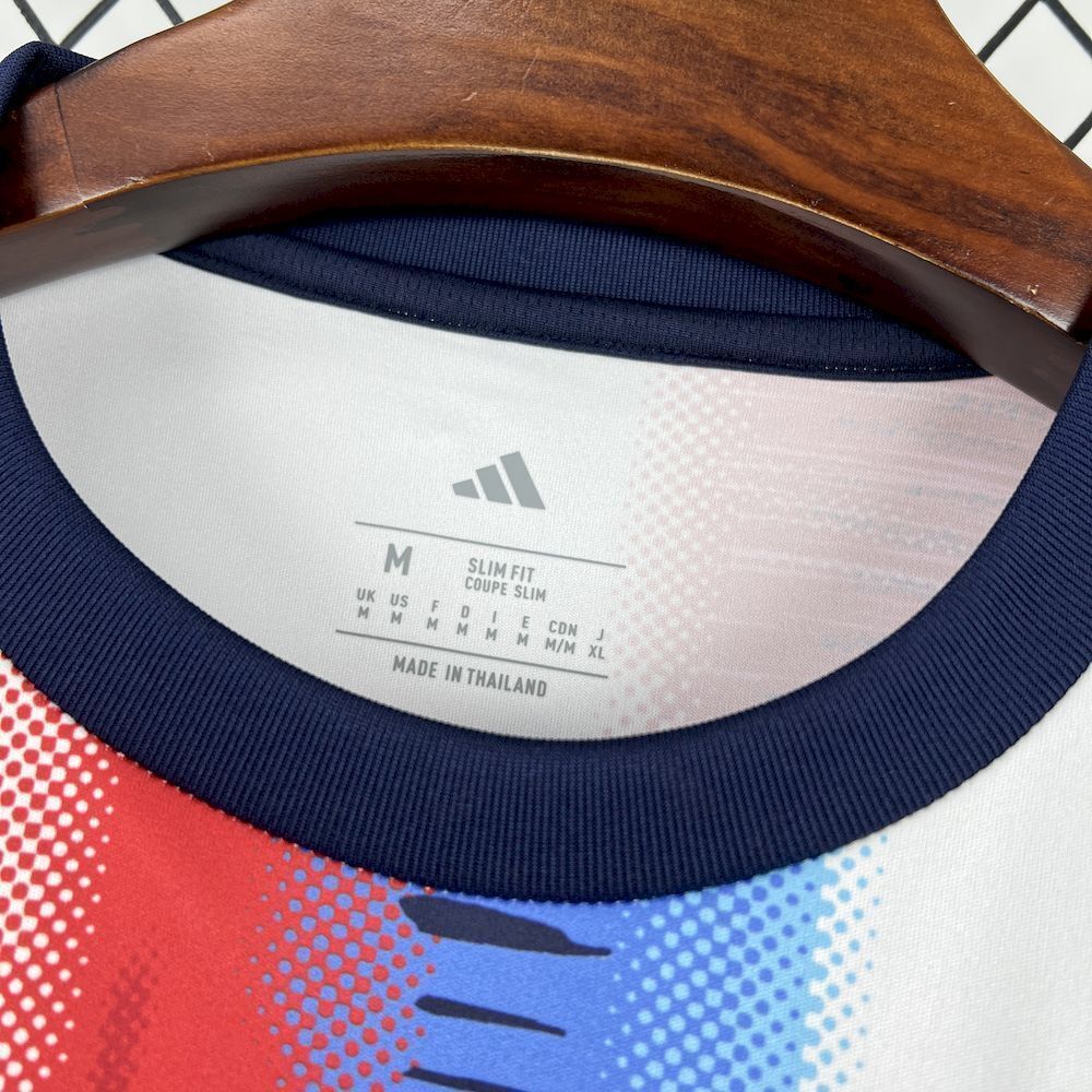 25-26 Bayern Munich Pre-Match - MAXIGOLDEN