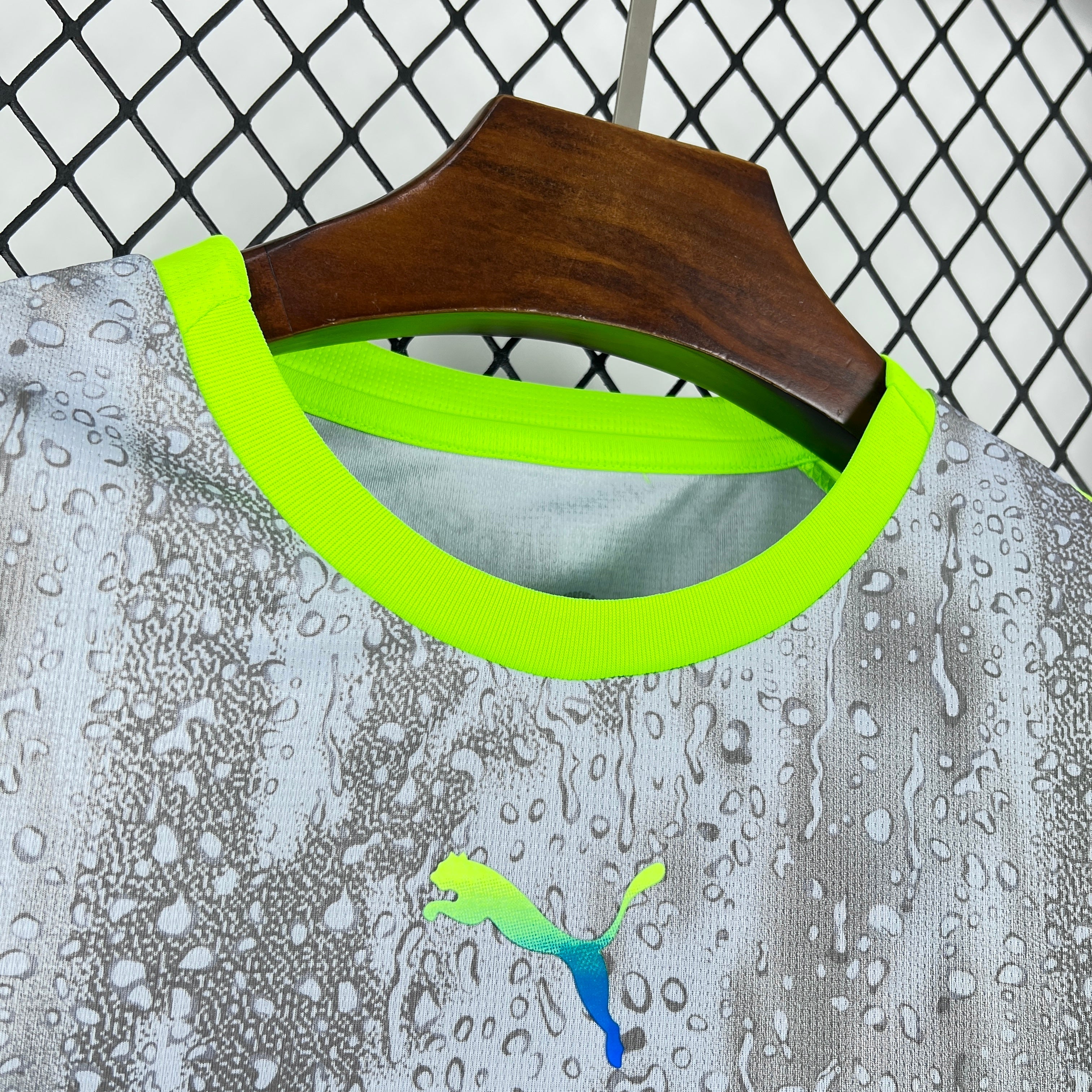 25-26 Manchester City Third Away - MAXIGOLDEN