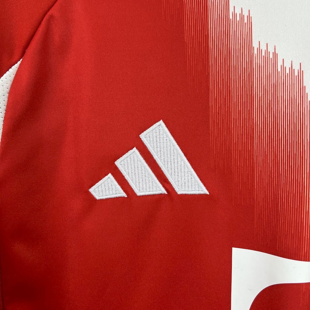 25-26 Bayern Munich Home - MAXIGOLDEN