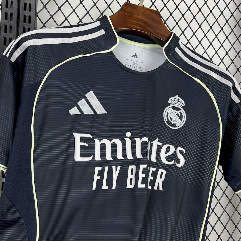 25-26 Real Madrid Away - MAXIGOLDEN