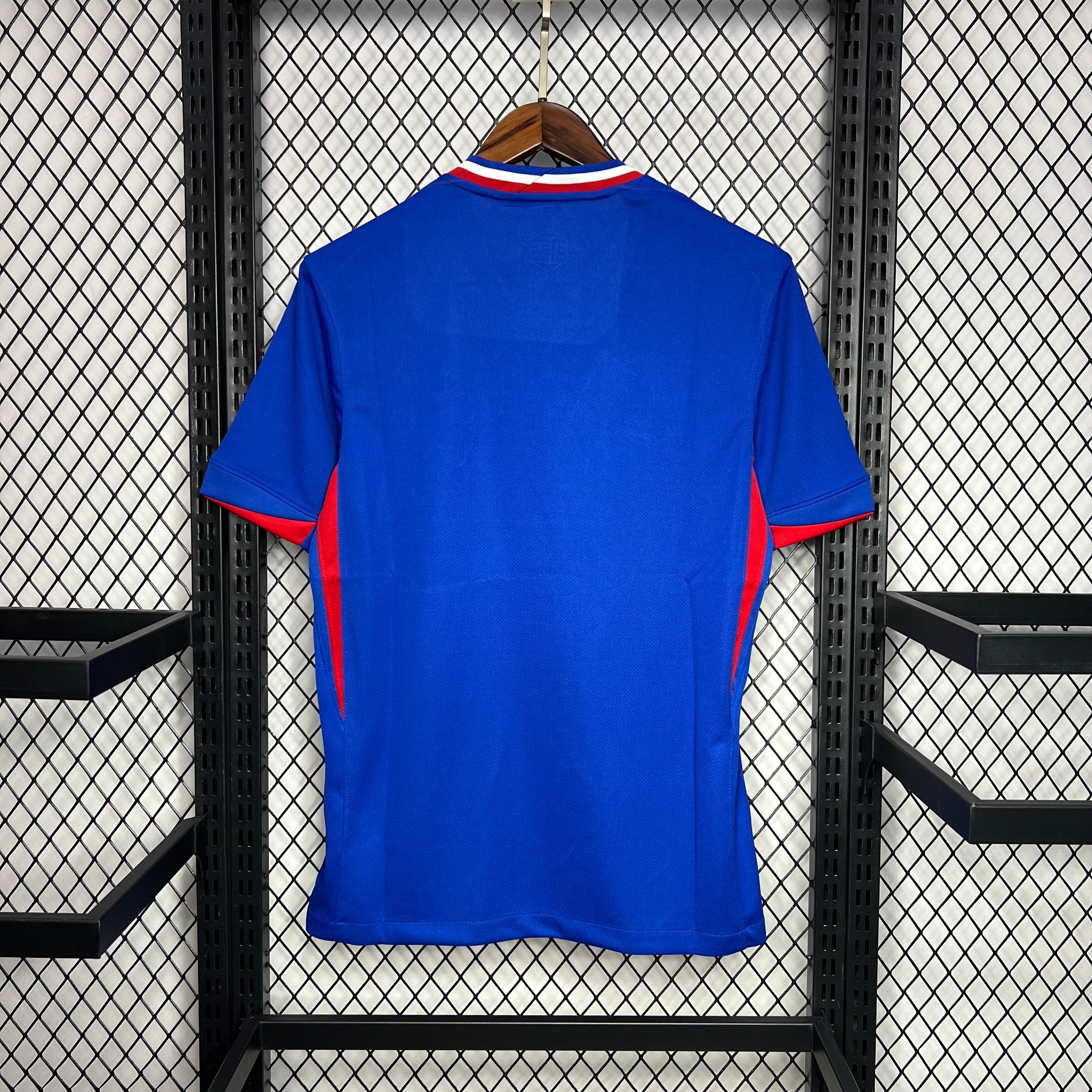 24-25 France Home - MAXIGOLDEN