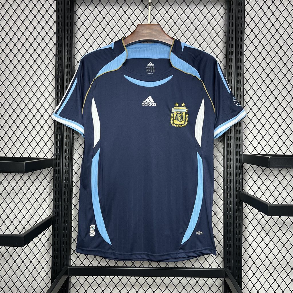 Argentina 2006 Away Retro - MAXIGOLDEN