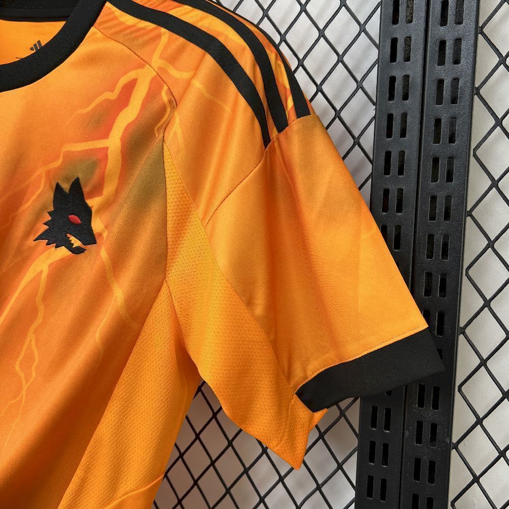 25-26 AS Roma Away - MAXIGOLDEN