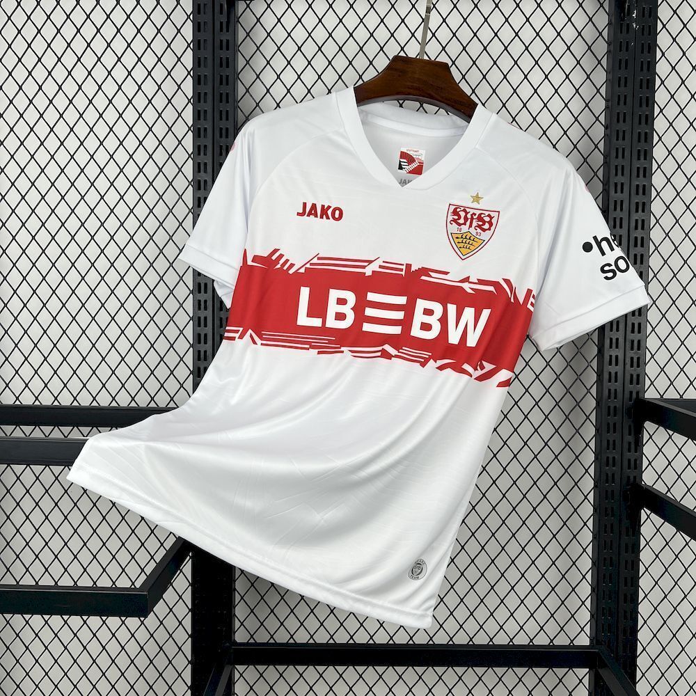 25-26 Stuttgart Home - MAXIGOLDEN