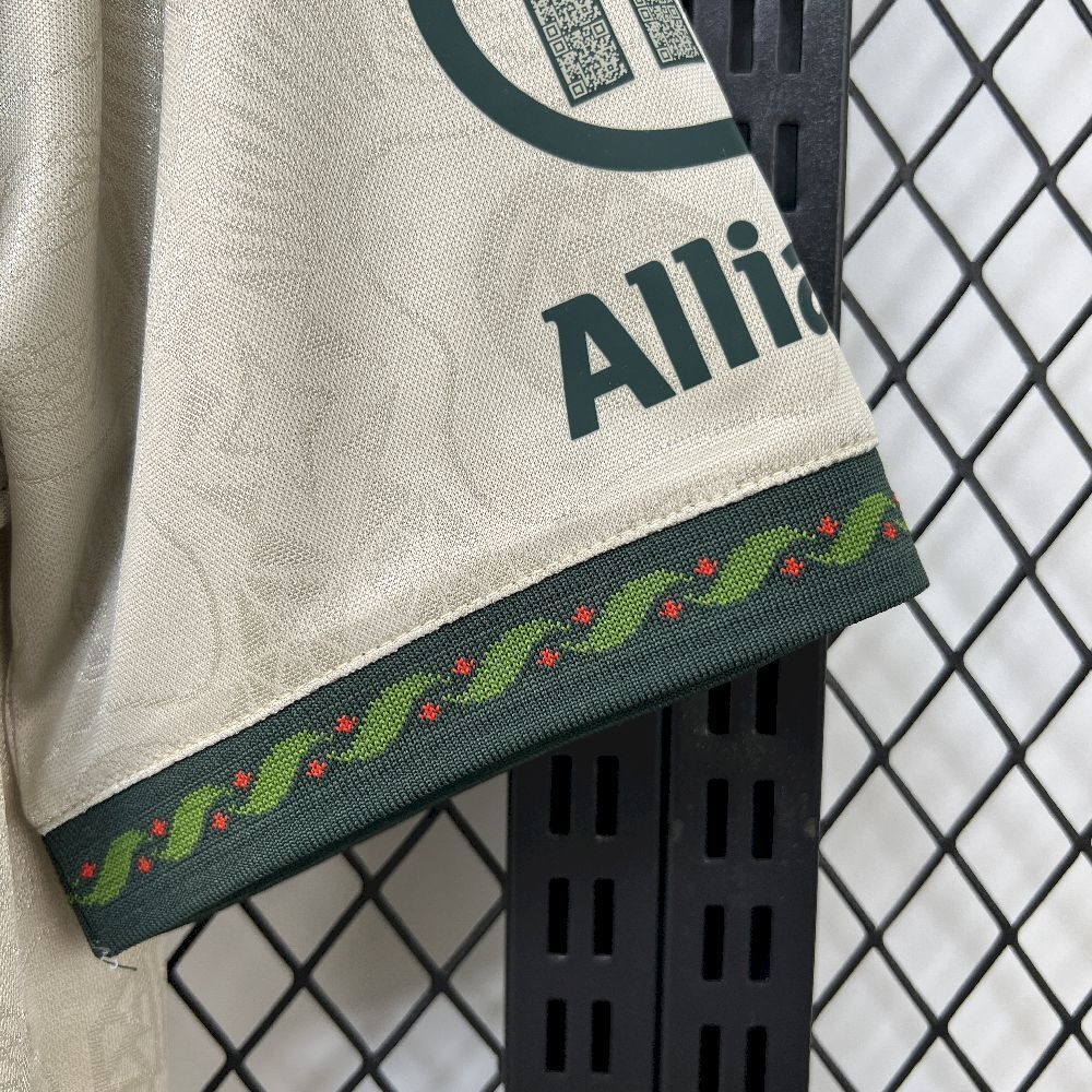 25-26 Bayern Munich Oktoberfest - MAXIGOLDEN