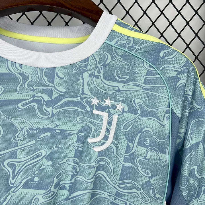 25-26 Juventus Away - MAXIGOLDEN