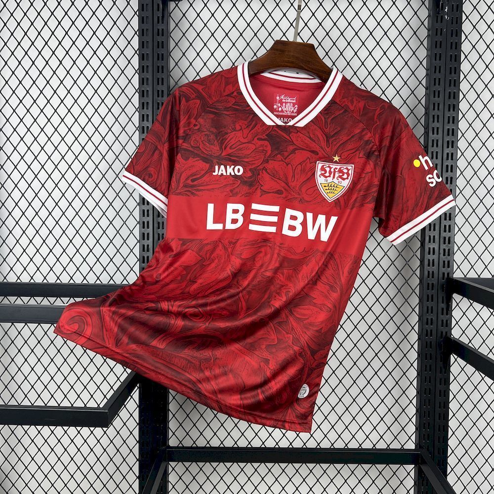 25-26 Stuttgart Away - MAXIGOLDEN